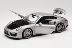 Porsche 911 991 Turbo S Argent Minichamps 1:18 113067126 Métal — image 2 sur 8