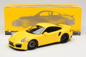 Porsche 911 991 Turbo S Jaune Avec Jantes Noires Minichamps 1:18 110062321 Métal — image 8 sur 8
