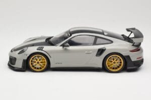 Porsche 911 991.2 GT2 RS Chalk Weissach Package Jantes Dorées Minichamps 1:18 155068304 Métal — image 3 sur 6