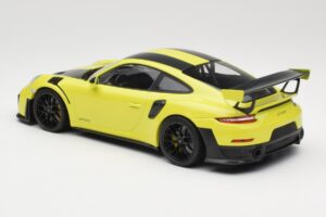 Porsche 911 GT2 RS 991.2 Weissach Package Vert Jantes Noires Minichamps 1:18 155068300-1 Métal — image 5 sur 6