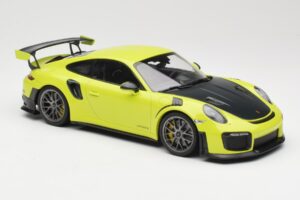 Porsche 911 991.2 GT2 RS Vert Citron avec Jantes Argentées Minichamps 1:18 155068309 Métal — image 4 sur 6