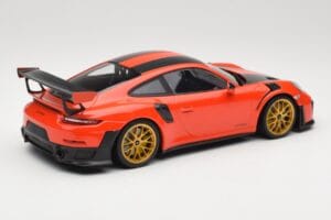 Porsche 911 991.2 GT2 RS Orange Weissach Package Jantes Dorées Minichamps 1:18 155068305 Métal — image 2 sur 6