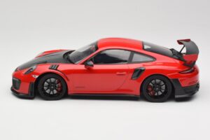 Porsche 911 GT2 RS 991.2 Rouge Jantes Noires Minichamps 1:18 155968307 Métal — image 3 sur 6