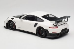 Porsche 911 991.2 GT2 RS Blanc Minichamps 1:18 155068301 Métal — image 5 sur 6
