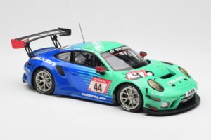 Porsche 911 GT3 R 991.2 Team Falken Motorsport #44 P. Dumbreck / M. Ragginger / S. Müller / K. Bachler ADAC 24 Hours Nürburgr — image 6 sur 6