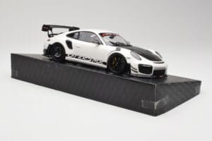 Porsche 911 991.2 GT3 RS Manthey Racing Blanc Minichamps 1:18 MR-911-GT3RS-1801 Métal — image 4 sur 6