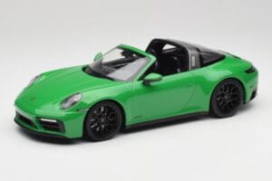 Porsche 911 991.2 Targa 4 GTS British Racing Vert Minichamps 1:18 155061065 Métal