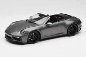 Porsche 911 992 Carrera 4 GTS Cabriolet Grey Metallic Minichamps 1:18 155063031 Métal