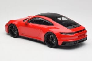 Porsche 911 992 Carrera 4 GTS Rouge Minichamps 1:18 155063100 Métal — image 5 sur 6