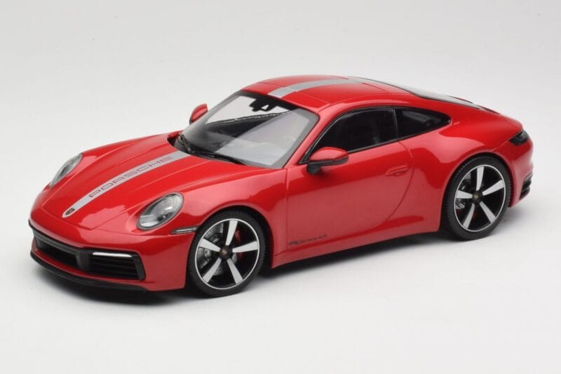 Porsche 911 992 Carrera 4S Carmine Red Minichamps 1:18 155067326 Métal