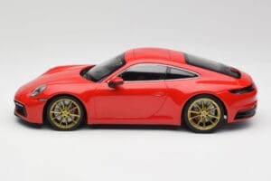 Porsche 911 992 Carrera 4S Guards Rouge & Roues Or Minichamps 1:18 153067328 Métal — image 3 sur 6