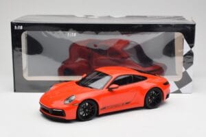 Porsche 911 992 Carrera 4S Lava Orange Minichamps 1:18 155067327 Métal — image 6 sur 6