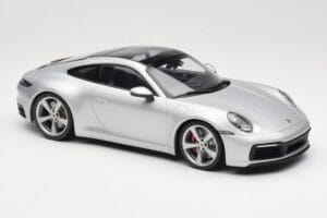 Porsche 911 992 Carrera 4S Argent Minichamps 1:18 155067322 Métal — image 4 sur 6