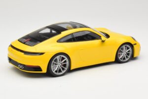 Porsche 911 992 Carrera 4S Jaune Minichamps 1:18 155067320 Métal — image 2 sur 6