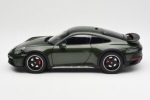 Porsche 911 992 Dakar Oak Vert Métallique Norev 1:18 187241 Métal — image 4 sur 9