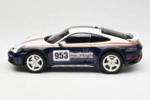 Porsche 911 992 Dakar Rough Roads Norev 1:18 187240 Métal — image 4 sur 9