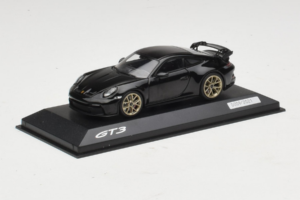 Porsche 911 992 GT3 Noir Avec Jantes Dorées Minichamps 1:43 WAP0201520M007 Métal — image 2 sur 4