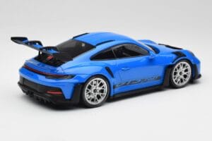 Porsche 911 992 GT3 RS Bleu & Roues Argent & Décor Noir Minichamps 1:18 153062234 Métal — image 2 sur 6