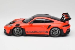 Porsche 911 992 GT3 RS Guards Orange & Jantes Argent Minichamps 1:18 911992002 Métal — image 3 sur 6