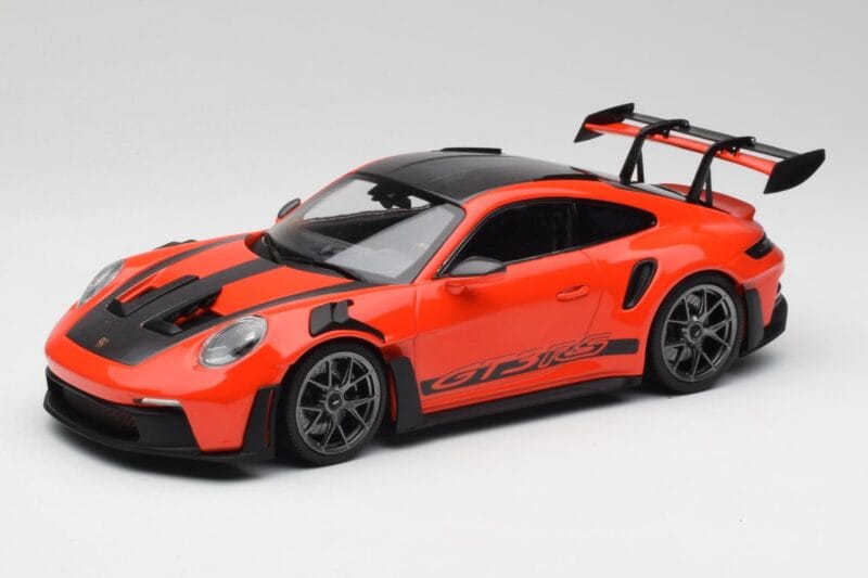 Porsche 911 992 GT3 RS Guards Orange & Jantes Argent Minichamps 1:18 911992002 Métal