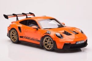 Porsche 911 992 GT3 RS Gulf Orange Norev 1:18 187360 Métal — image 6 sur 8