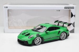 Porsche 911 992 GT3 RS Python Vert & Roues Argent & Décor Noir Minichamps 1:18 153062235 Métal — image 6 sur 6
