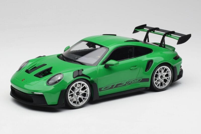 Porsche 911 992 GT3 RS Python Vert & Roues Argent & Décor Noir Minichamps 1:18 153062235 Métal
