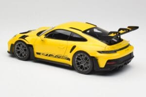 Porsche 911 992 GT3 RS Racing Jaune Norev 1:18 WAP0212810RGT3 Métal — image 7 sur 8