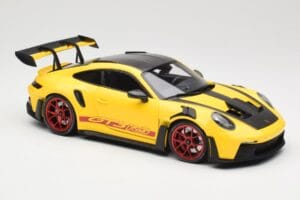 Porsche 911 992 GT3 RS Racing Yellow Weissach Package & Red Wheels Minichamps 1:18 110062025 Métal — image 6 sur 8