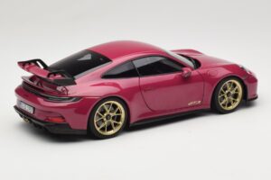 Porsche 911 992 GT3 Ruby Star Neo Norev 1:18 187381 Métal — image 3 sur 8
