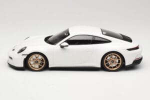 Porsche 911 992 GT3 Touring Blanc Neodyme Wheels Minichamps 1:18 117069022 Métal — image 3 sur 6