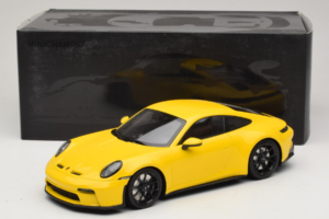 Porsche 911 992 GT3 Touring Jaune Jantes Noires Minichamps 1:18 117069021 Métal — image 6 sur 6