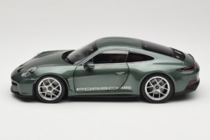 Porsche 911 992 S/T Malachite Green Metallic Norev 1:18 187472 Métal — image 5 sur 8