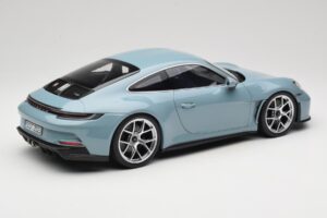 Porsche 911 992 S/T Meisenblau Norev 1:12 127550 Métal — image 2 sur 6
