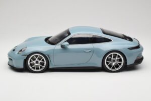 Porsche 911 992 S/T Meisenblau Norev 1:12 127550 Métal — image 3 sur 6