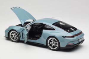 Porsche 911 992 S/T Meissen Blue Norev 1:18 187470 Métal — image 5 sur 8