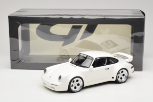 Porsche 911 992 Strosek Giga White GT Spirit 1:18 GT525 Résine — image 6 sur 6