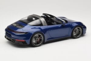 Porsche 911 992 Targa 4 GTS Blue Metallic Minichamps 1:18 155061060 Métal — image 2 sur 6