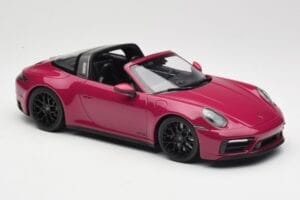 Porsche 911 992 Targa 4 GTS Rubystar Minichamps 1:18 155061066 Métal — image 4 sur 6