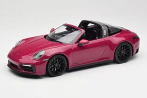 Porsche 911 992 Targa 4 GTS Rubystar Minichamps 1:18 155061066 Métal