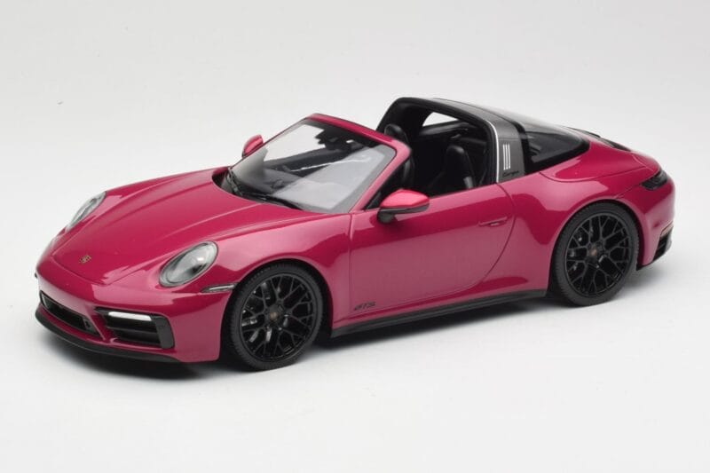 Porsche 911 992 Targa 4 GTS Rubystar Minichamps 1:18 155061066 Métal