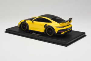 Porsche 911 992 TechArt GTstreet R Jaune Avec Roues Noires TechArt 1:18 REMC011 Résine — image 5 sur 6