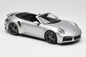 Porsche 911 992 Turbo S Cabriolet Argent Minichamps 1:18 155069082 Métal — image 4 sur 6