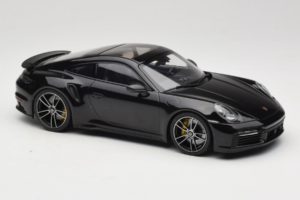 Porsche 911 992 Turbo S Noir Minichamps 1:18 WAP02117BOL002 Métal — image 4 sur 6