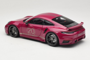 Porsche 911 992 Turbo S Coupe Sport Design Rouge Minichamps 1:18 113069075 Métal — image 7 sur 8