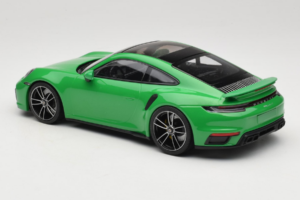 Porsche 911 992 Turbo S Vert Minichamps 1:18 153069077 Métal — image 5 sur 6