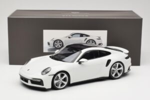 Porsche 911 Turbo S 992 Blanc Minichamps 1:18 WAP0211620RTRB Métal — image 6 sur 6