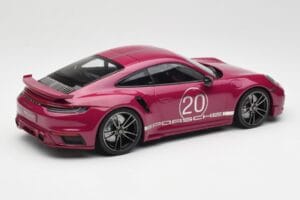 Porsche 911 992 Turbo S avec Sport Design Package Rouge Minichamps 1:18 155069172 Métal — image 2 sur 6