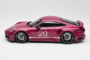 Porsche 911 992 Turbo S avec Sport Design Package Rouge Minichamps 1:18 155069172 Métal — image 3 sur 6