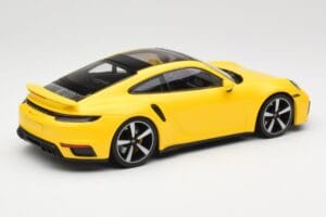 Porsche 911 992 Turbo S Jaune Minichamps 1:18 155069071 Métal — image 2 sur 6